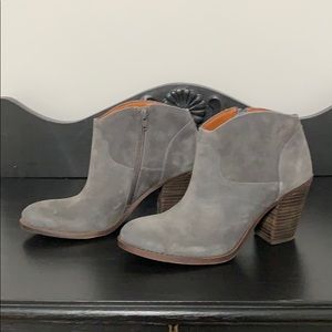 Lucky brand suede ankle boots